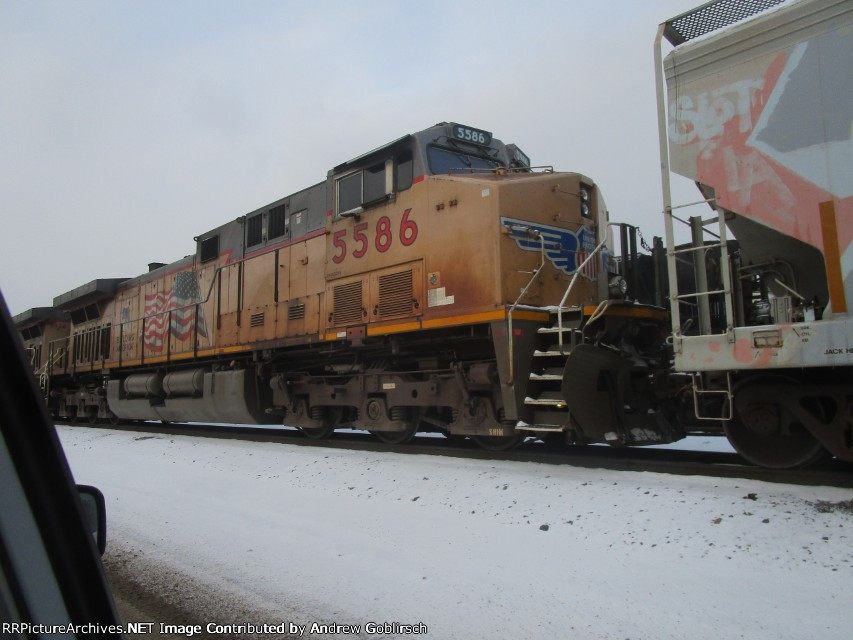 UP 5586